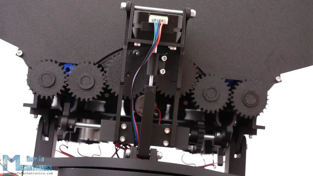3d printed nerf blaster with 200 darts with loading system with rollers