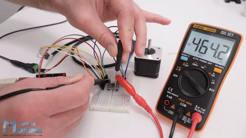 Adjusting the current limit of the DRV8825 stepper driver