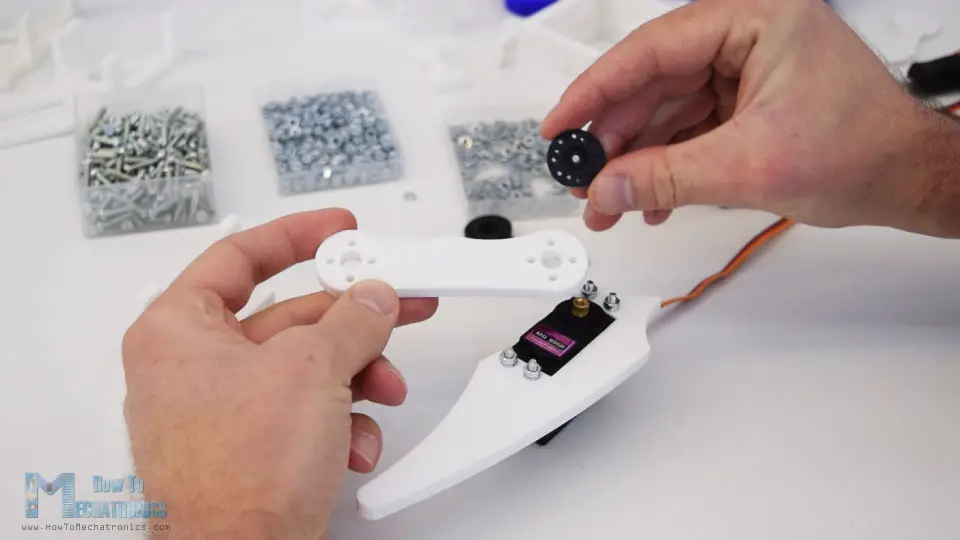 Assembling the hexapod legs with MG996R servos