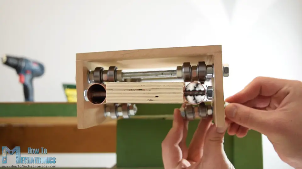 camera slider bearings system