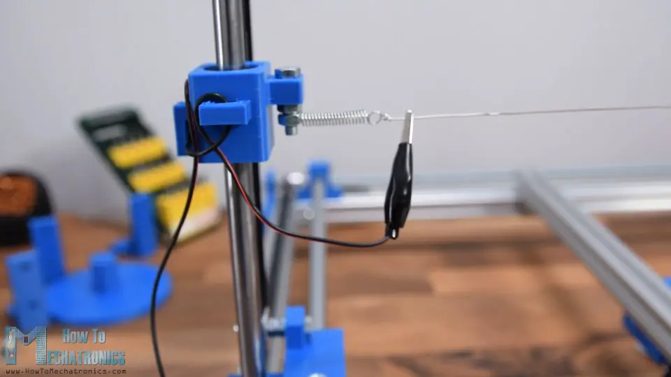 Connecting the hot wire with aligator clips