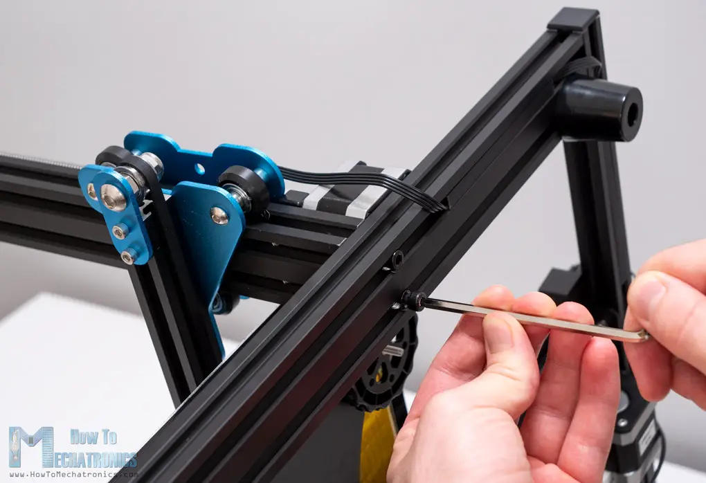 Connecting the upper and base frame of the 3D Printer