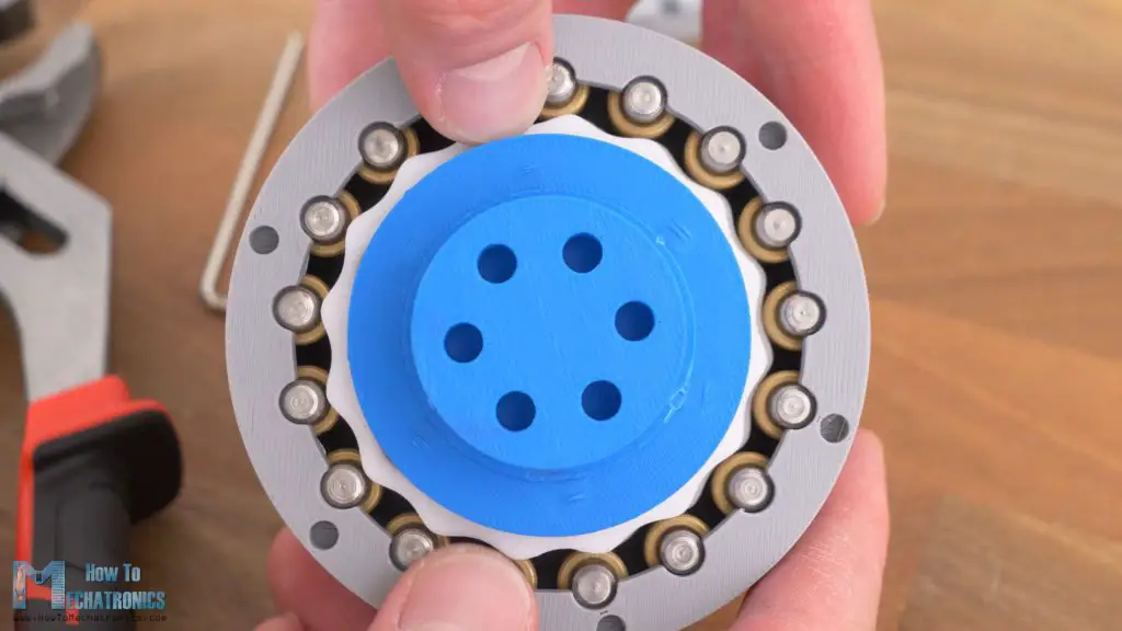 Cycloidal drive must have odd number of reduction ratio for two cycloidal disks