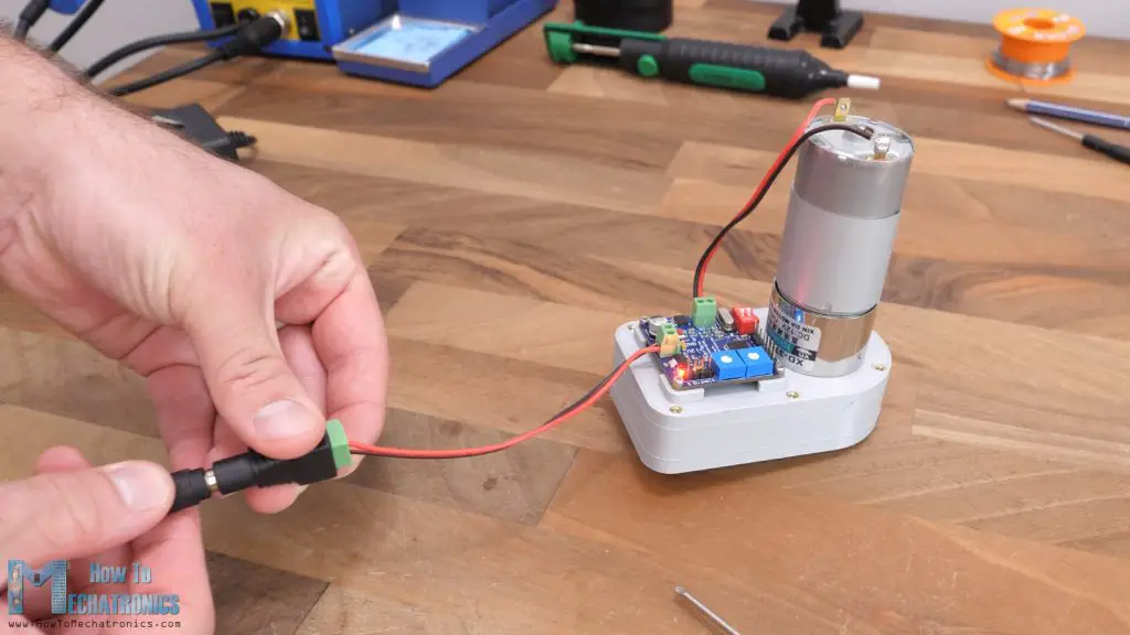 Powering the custom servo motor with 12V power supply