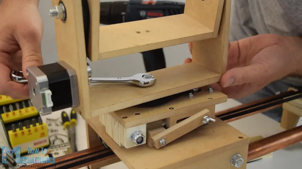 securing the pan and tilt head